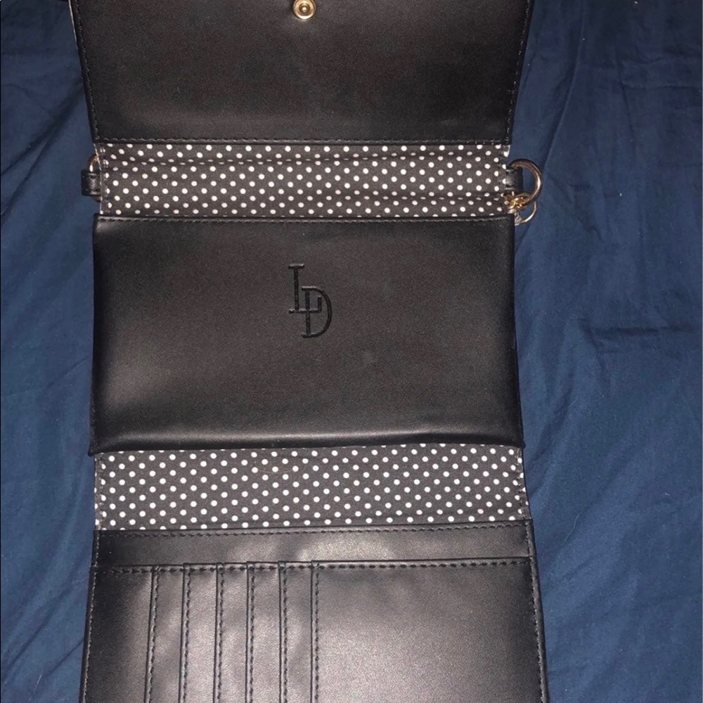 2 purses - Picture 2 of 4
